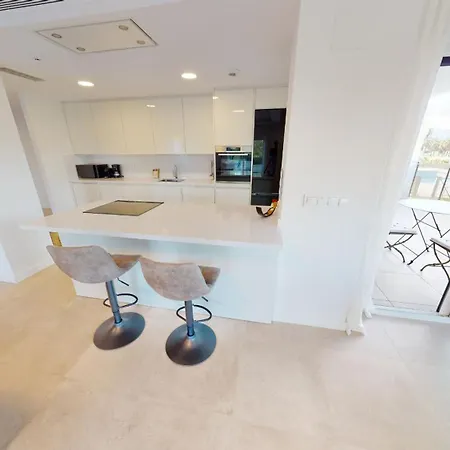 Petunia By On Travel Apartman Oliva